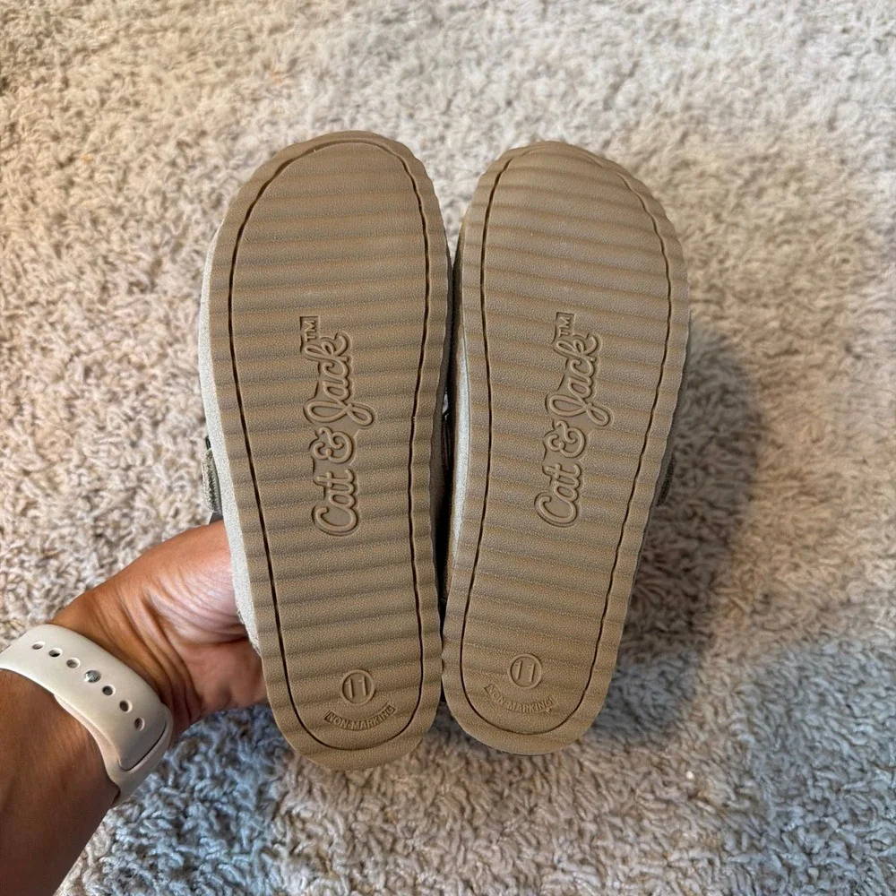 Cat & Jack Kids Tan Beige Faux Suede Buckle Clogs Slingback Shoes Size 11 NWT
